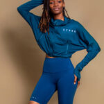 Cropped workout jacket pine green
